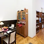 Fireplace Holidays Apartment