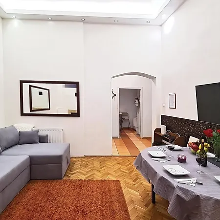 Fireplace Holidays Apartment Budapest